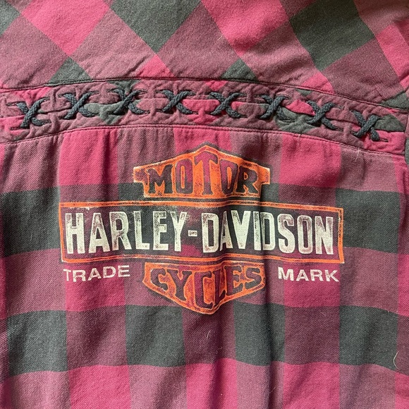 Harley Davidson Flannel LIKE NEW! 🏍️🔥❤️ - Picture 3 of 6